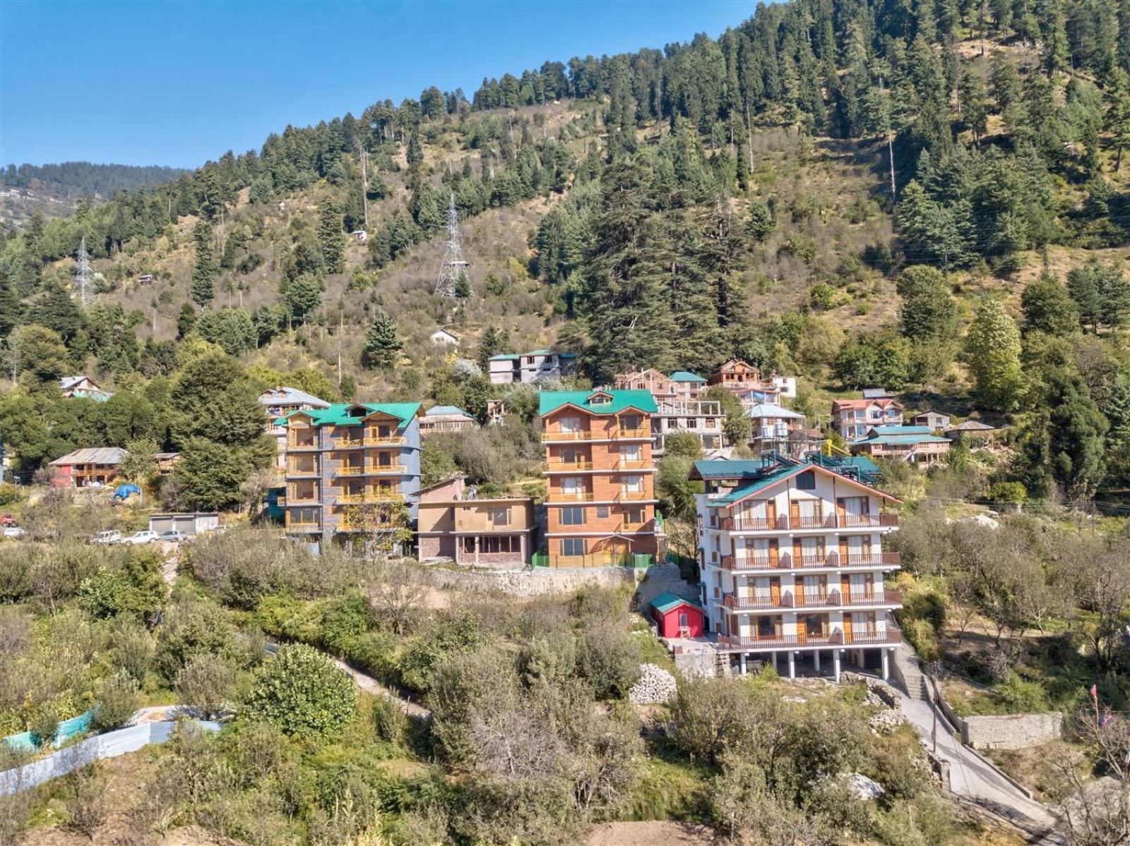 Hotel Golden Peak Manali Exterior foto
